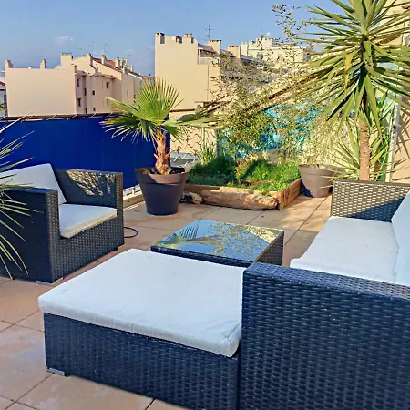 Penthouse City Centre/beach דירה *